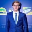 De galã! Joaquim, filho de Luciano Huck e Angélica, aposta em terno azul e ganha holofotes em jantar de gala em homenagem a Ayrton Senna