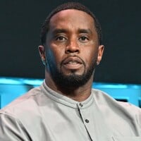 Fortuna de 400 milhões de dólares de P. Diddy divide família; mãe e filho do rapper disputam controle de seu império