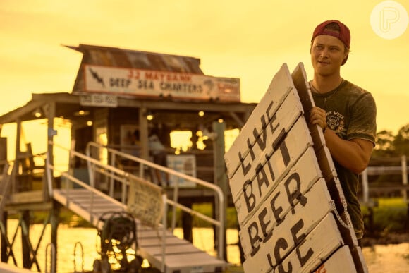 Os criadores de "Outer Banks", Josh Pate, Jonas Pate e Shannon Burke, esclarecem que sempre planejaram que JJ  pudesse morrer na série.