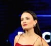 Larissa Manoela no primeiro dia da D23: atriz elegeu vestido vermelho a lá princesa da Disney