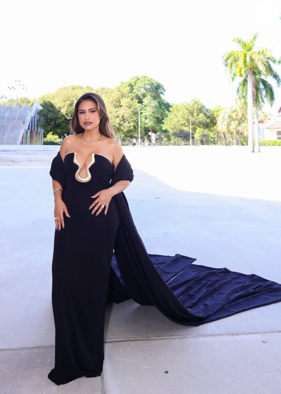 Simone Mendes foi indicada ao Grammy Latino na categoria Melhor Álbum de Música Sertaneja