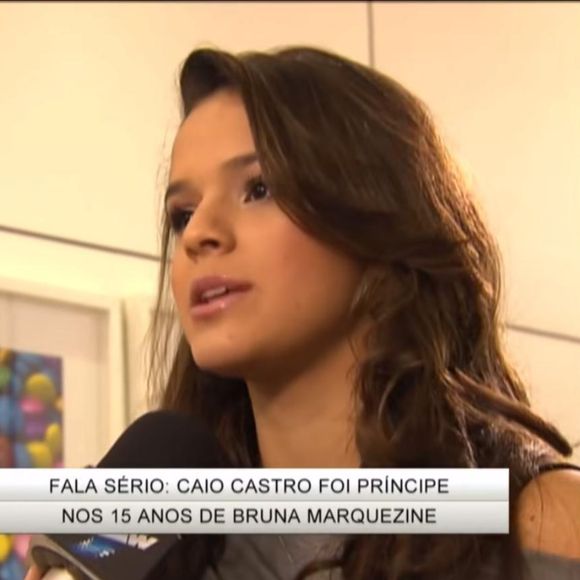 Bruna Marquezine contou que usou 3 vestidos.