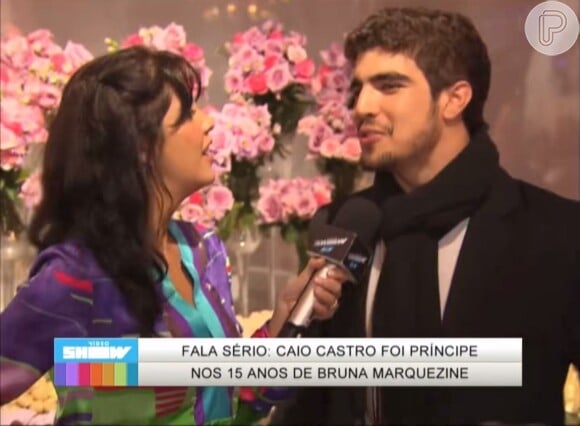 Caio Castro falou para Thalita Rebouças que ele mesmo fez a exigência para a atriz: só iria comparecer à festa se fosse o príncipe.