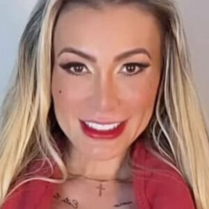 Vidente faz alerta importante para Andressa Urach.