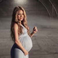 Shakira comenta nascimento de segundo filho, Sasha Piqué Mebarak: 'Felizes'