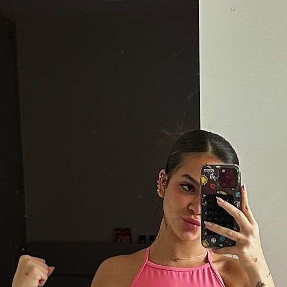 Estratégia de definição de Mel Maia inclui treino pesado na academia e uma dieta regrada