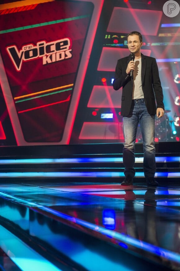 SBT pode adquirir formato 'The Voice Brasil' e com Tiago Leifert