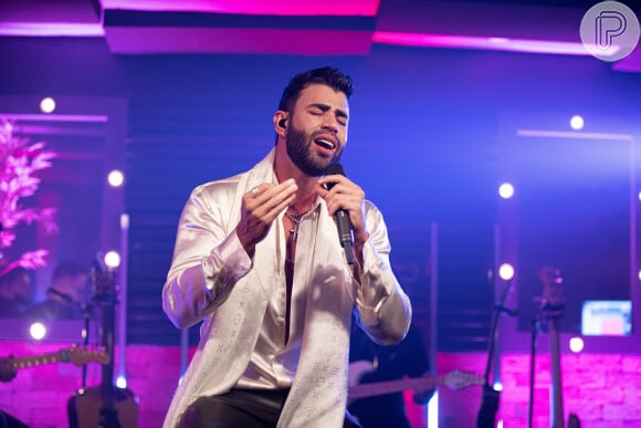 Gusttavo Lima tem chance de assumir cadeira do 'The Voice Brasil' no SBT