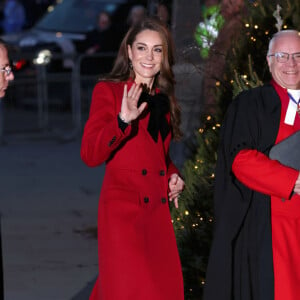 A Princesa de Gales sediou o quarto culto anual "Together at Christmas", que tem um significado ainda maior este ano, após período em que ela passou por quimioterapia após um diagnóstico de câncer e uma grande cirurgia abdominal.