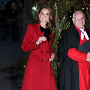 Kate Middleton apareceu cedo para cumprimentar os voluntários antes de se juntar à sua família.