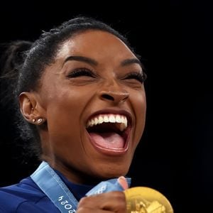 Fortuna ganha por Simone Biles foi dividida em 11 milhões de patrocínio e 100 mil dólares com suas medalhas olímpicas