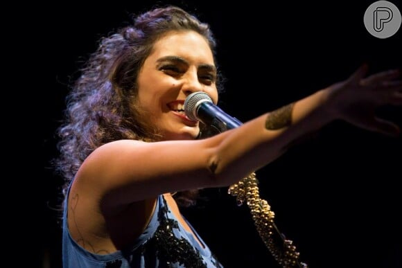 Bruna Caram é cantora e tem 28 anos