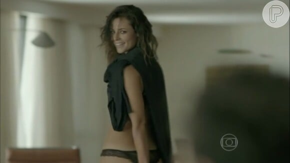 Paolla Oliveira está fazendo grande sucesso na pele de Danny Bond, a prostituta lésbica da série 'Felizes para Sempre?'