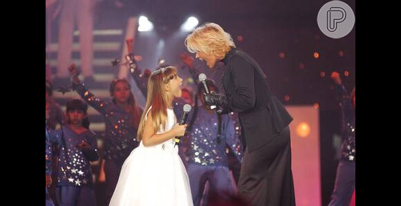 Em 2005, Sasha faz um dueto com Xuxa no programa 'Criança Esperança'