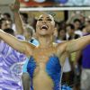 No Carnaval do Rio, Sabrina Sato desfila pela Vila Isabel, e em São Paulo, pela Gaviões da Fiel