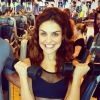 Paloma Bernardi faz musculação e conta com a ajuda de um personal trainer no Rio e outro em São Paulo