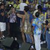 Klebber Toledo participa de ensaio da Unidos da Tijuca e samba ao lado da rainha de bateria Juliana Alves