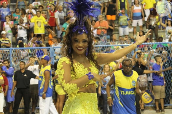 Rainha de bateria, Juliana Alves desfila em ensaio da Unidos da Tijuca, no Rio de Janeiro
