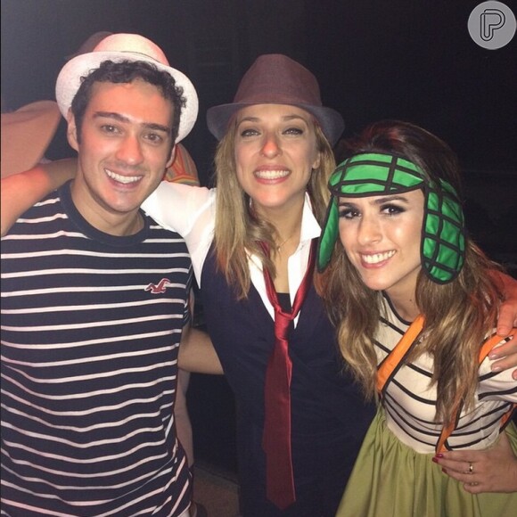 Tatá Werneck usa fantasia de Chaves em festa com Marcos Veras e Júlia Rabello, em 8 de fevereiro de 2015