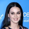 Katy Perry comparece em evento da Unicef