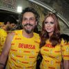 Alexandre Nero e Marina Ruy Barbosa, que formam par romãntico na novela 'Império', posam juntos em camarote de Carnaval no Rio