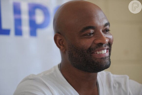 Anderson Silva declarou que está se preparando para começar bem nas artes dramáticas, em 16 de abril de 2013