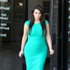 Kim Kardashian visita seu médico, em 17 de abril de 2013