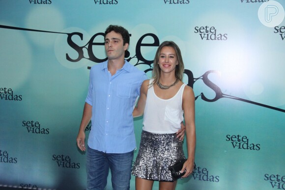 Cristiane Dias e Thiago Rodrigues foram à festa de lançamento da novela 'Sete Vidas' nesta quinta-feira, 26 de fevereiro de 2015