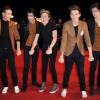 Integrantes do One Direction posam no tapete vermelho do Festival de Cannes, na França. Eles levaram nove indicações