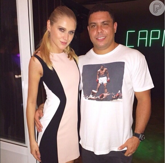 Ronaldo organiza festa em homenagem ao aniversário de 24 anos da namorada, Celina Locks, em São Paulo, em 4 de março de 2015