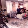 A atriz Josie Pessôa registrou uma das cenas finais do casal #LucaDu em 'Império'. 'Nosso último dia de gravação no quarto dele que virou nosso quarto!'