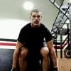 José Loreto também vai interpretar um lutador no cinema. O ator postou um vídeo no Instagram mostrando seu treino de crossfit para viver José Aldo