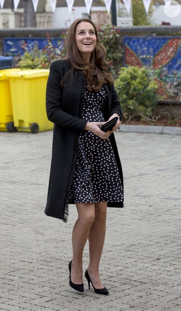 Foto A duquesa Kate Middleton escolheu um vestido de R 207 da