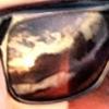 Sabrina Sato publica foto do reflexo do óculos de João Vicente de Castro