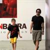 Murilo Benício passeou com o filho Pietro, de 7 anos, por um shopping da Zona Oeste do Rio de Janeiro, nesta segunda-feira, 6 de maio de 2013