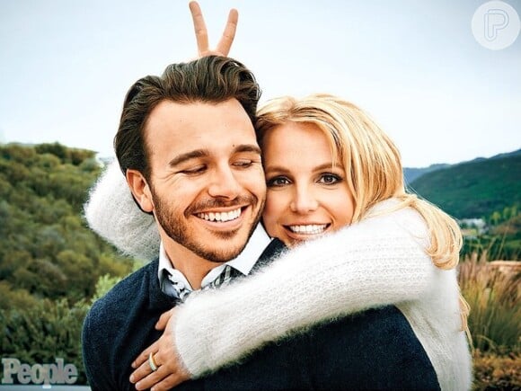 Britney Spears fala sobre o namoro com Charlie Ebersol: 'Adoravelmente gostoso', disse ela em entrevista à revista 'People', nesta quinta-feira, 26 de março de 2015