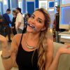Aline Gotschalg, ex-participante do 'Big Brother Brasil 15', está fazendo aulas com uma fonoaudióloga para melhorar sua voz