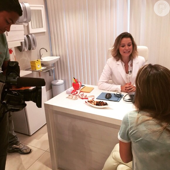 Fernanda Gentil consultou uma nutricionista na estreia do quadro 'Mamãe Gentil', no 'Esporte Espetacular'