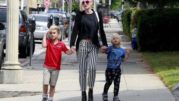 Gwen Stefani leva os filhos estilosos, Kingston e Zuma, para um dia de compras