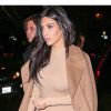 Recentemente, Kim Kardashian surpreendeu ao usar um vestido de apenas R$45, comprado na internet