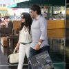 Vanessa Giácomo exibe boa forma e novo visual em passeio com o marido, em shopping da Zona Sul do Rio de Janeiro