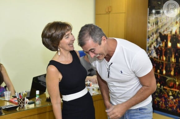 Viviane Senna e o carnavalesco Paulo Barros se divertem
