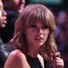 Taylor Swift anunciou a doença da mãe, Andrea Swift, em uma rede social, nesta quinta-feira, 9 de abril de 2015