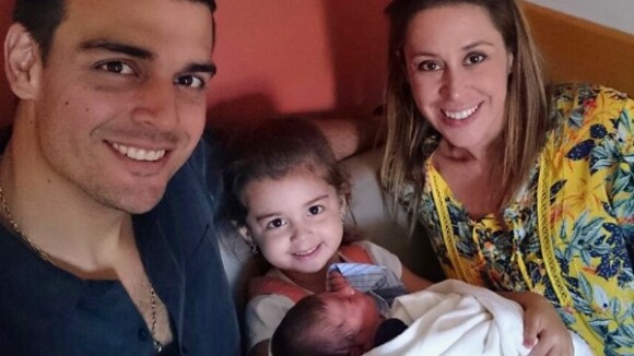 Dani Monteiro apresenta o filho recém-nascido: 'Bento é calmo e esfomeado'