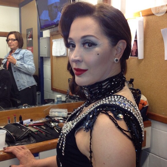 Claudia Raia publica foto antes de fazer o show de striptease de Lívia Marini em 'Salve Jorge'