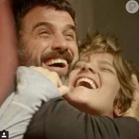 Pai de Isabella na ficção, o ator Eriberto Leão compartilhou uma foto ao lado da filhota. 'Parabéns, filha'