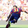 Neymar chega a 50 gols pelo Barcelona e deixa clube perto do título espanhol