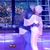 Lucas Lucco, com máscara de idoso, dançou com Ana Maria Braga durante o 'Mais Você'