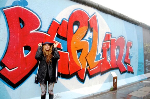 Beyoncé posa nas ruas de Berlim