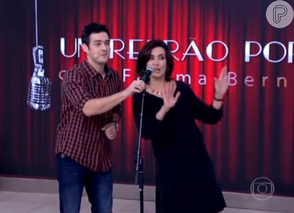Fátima Bernardes cantou e dançou 'Segura o Tchan' no 'Encontro' desta quarta-feira, 27 de maio de 2015